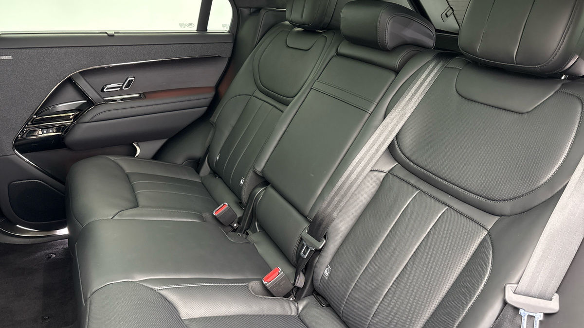 Land Rover Range Rover Sport Image 8