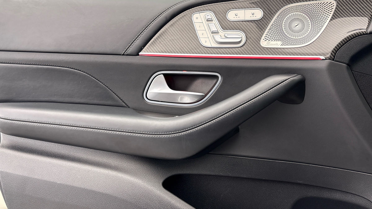 Mercedes-Benz GLS Image 19