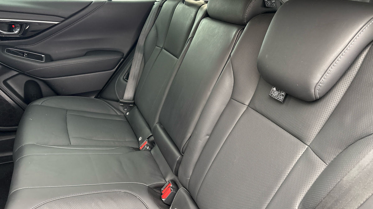 Subaru Outback Image 8