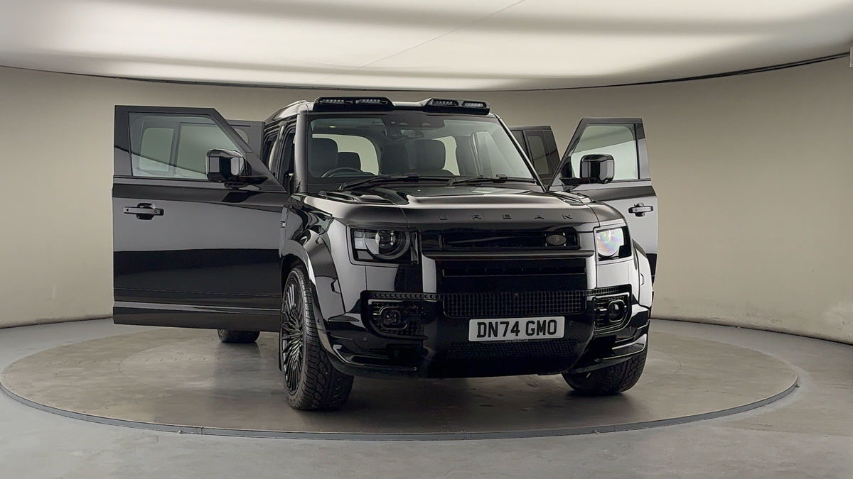 More views of Land Rover Defender 110