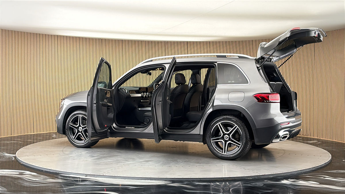 More views of Mercedes-Benz GLB