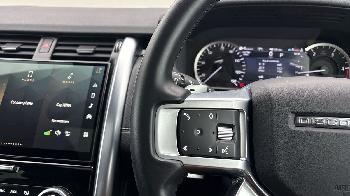 Land Rover Discovery Image 25