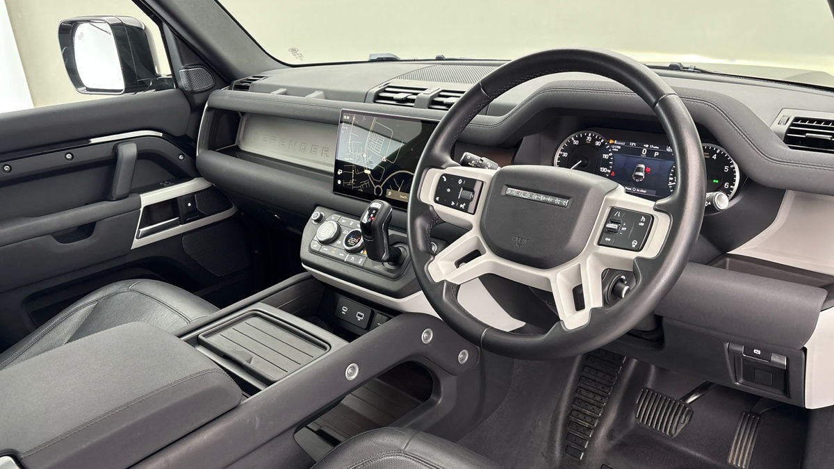 Land Rover Defender 90 Image 5