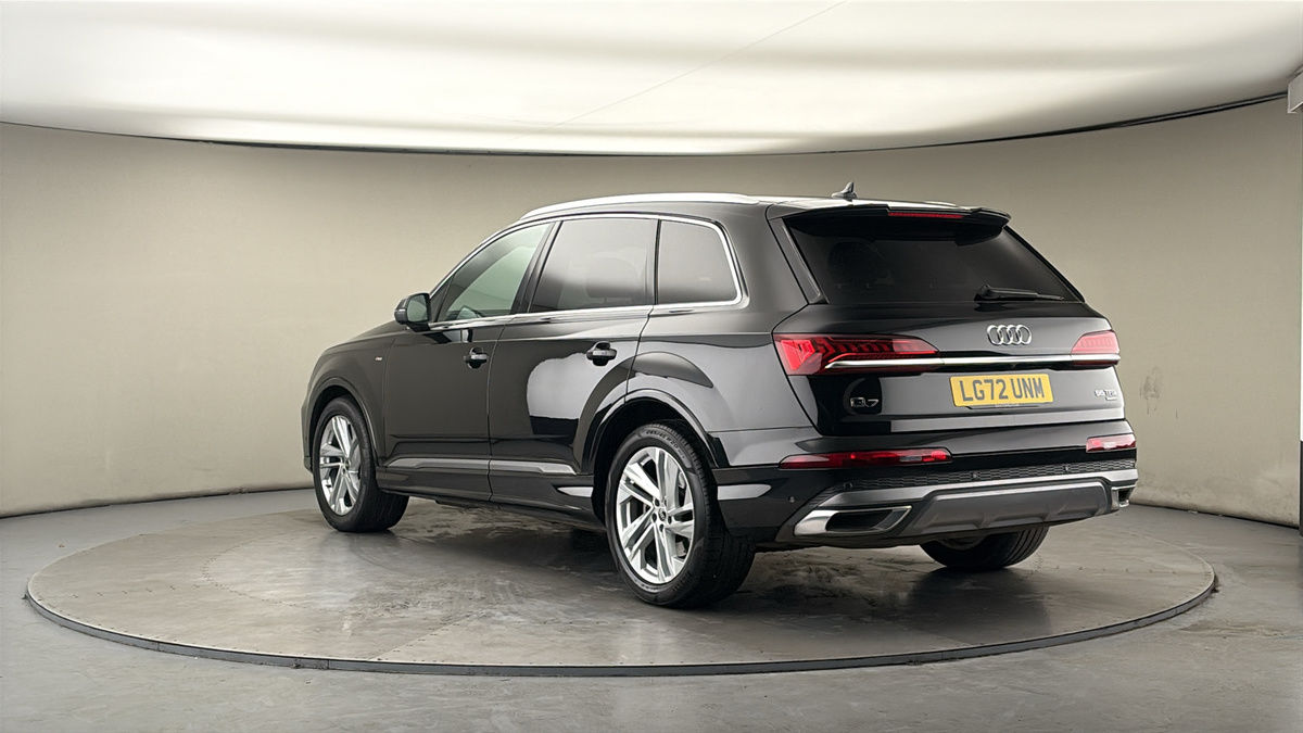 Audi Q7 Image 2