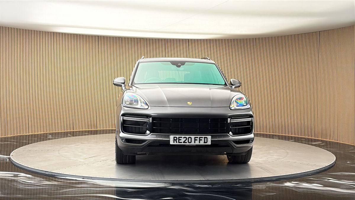 More views of Porsche Cayenne