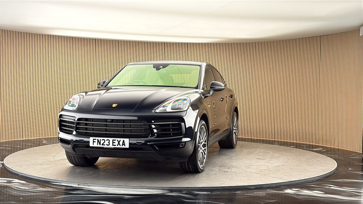 More views of Porsche Cayenne