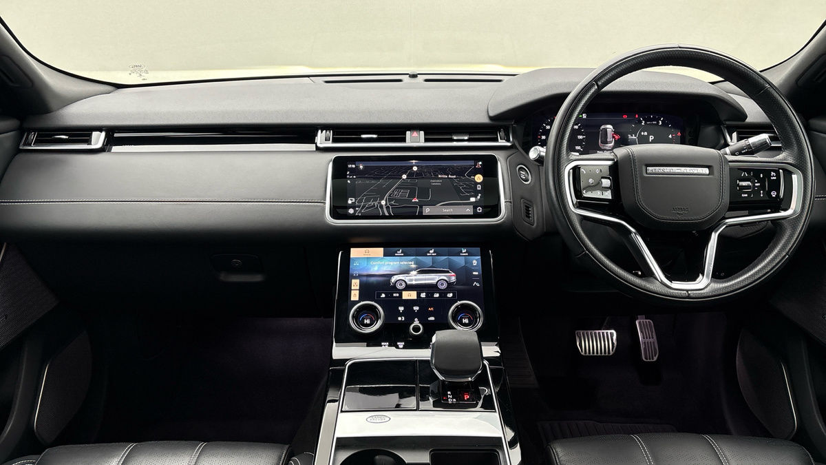 Land Rover Range Rover Velar Image 12