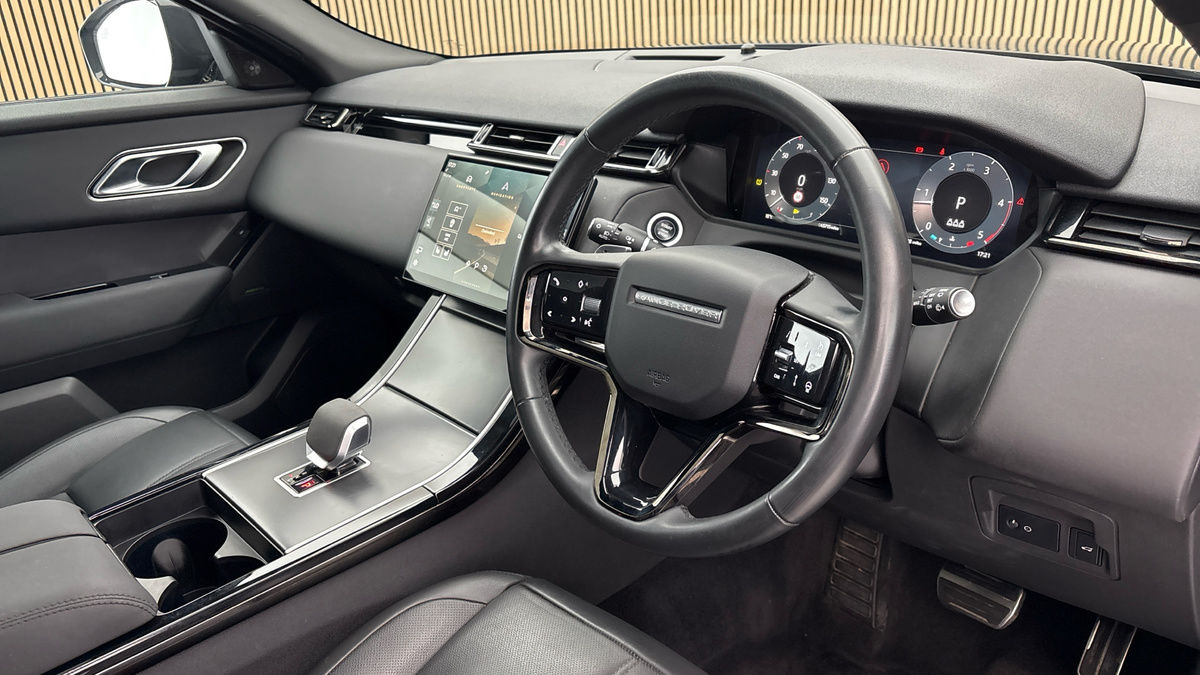 More views of Land Rover Range Rover Velar