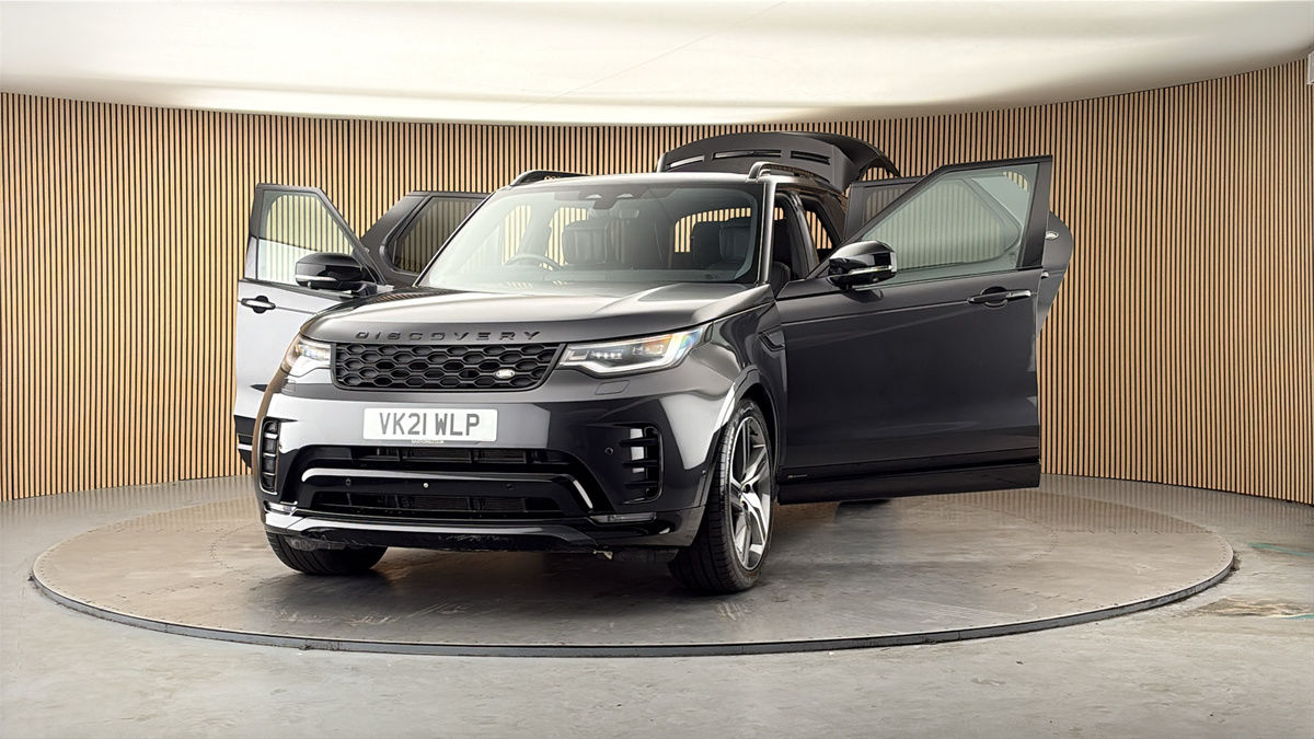 More views of Land Rover Discovery