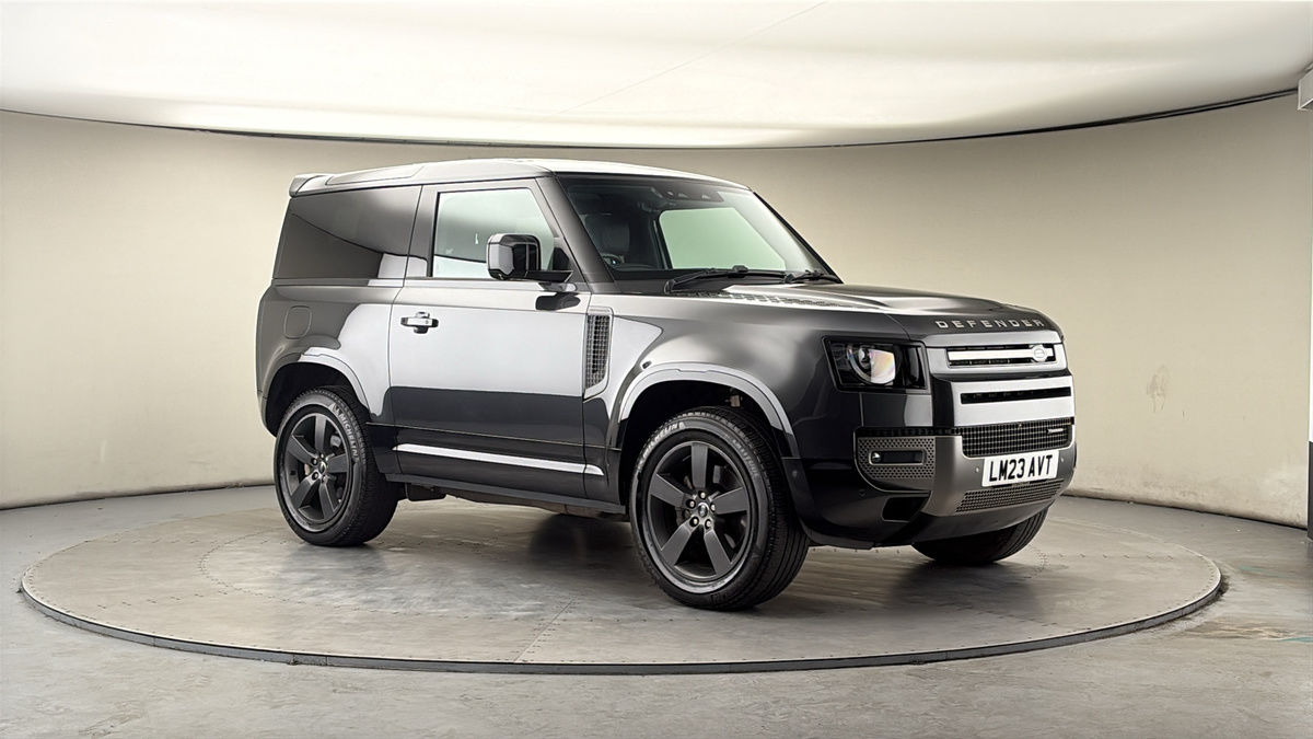 More views of Land Rover Defender 90