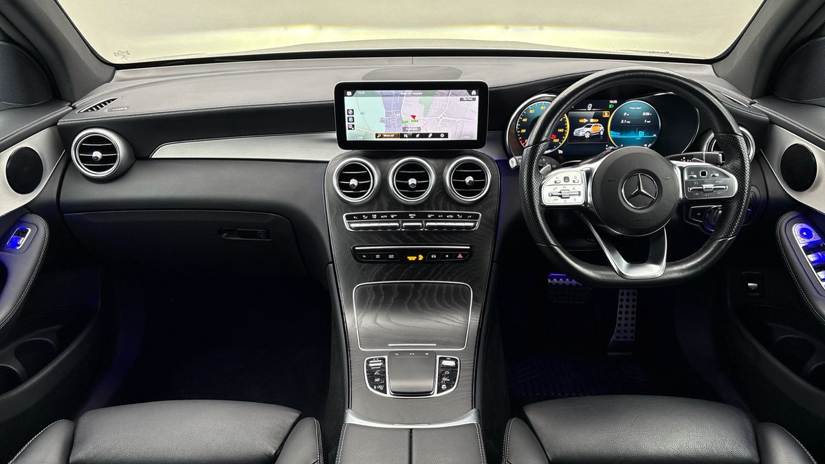 Mercedes-Benz GLC Image 18