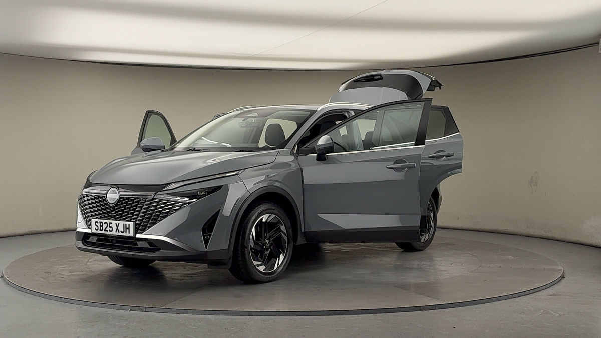 More views of Nissan Qashqai