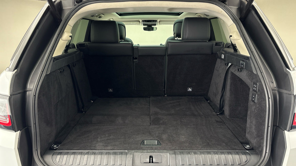 Land Rover Range Rover Sport Image 11