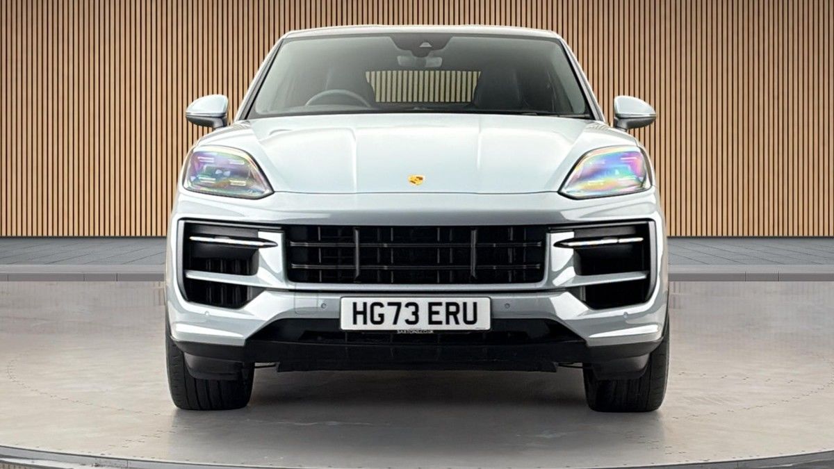 Porsche Cayenne Image 3