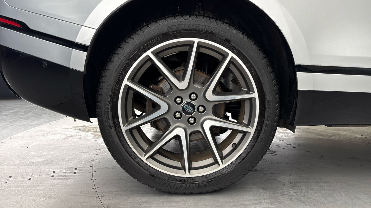 Land Rover Range Rover Velar Image 10