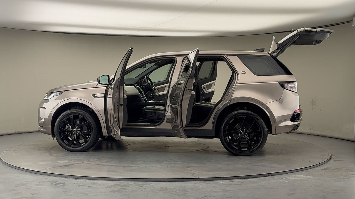 More views of Land Rover Discovery Sport