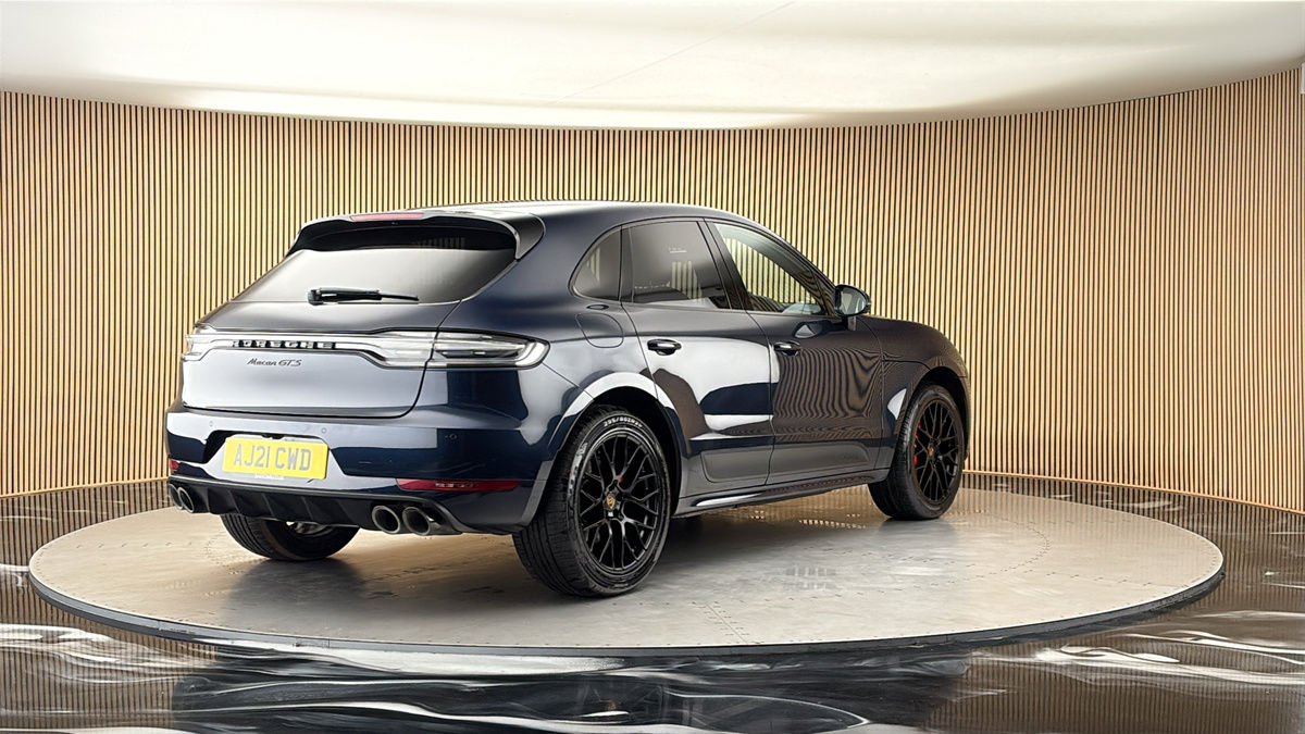 More views of Porsche Macan