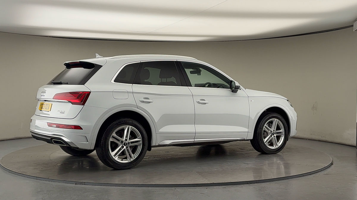 More views of Audi Q5