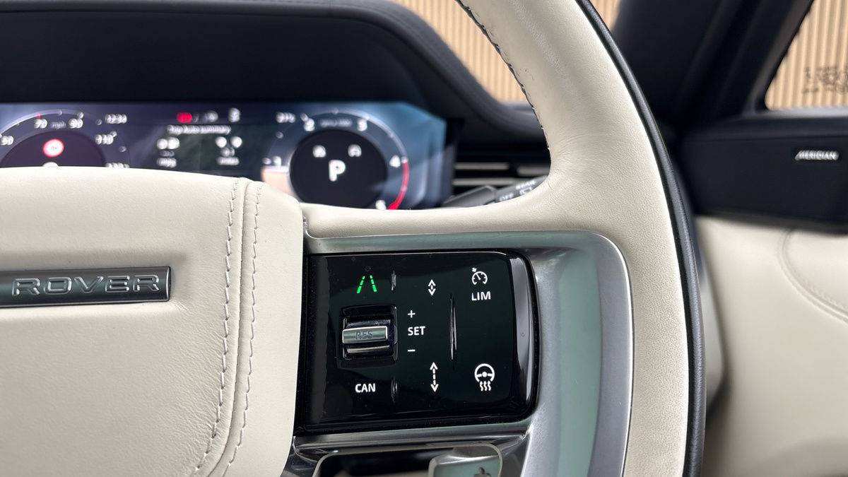 Land Rover Range Rover Image 14