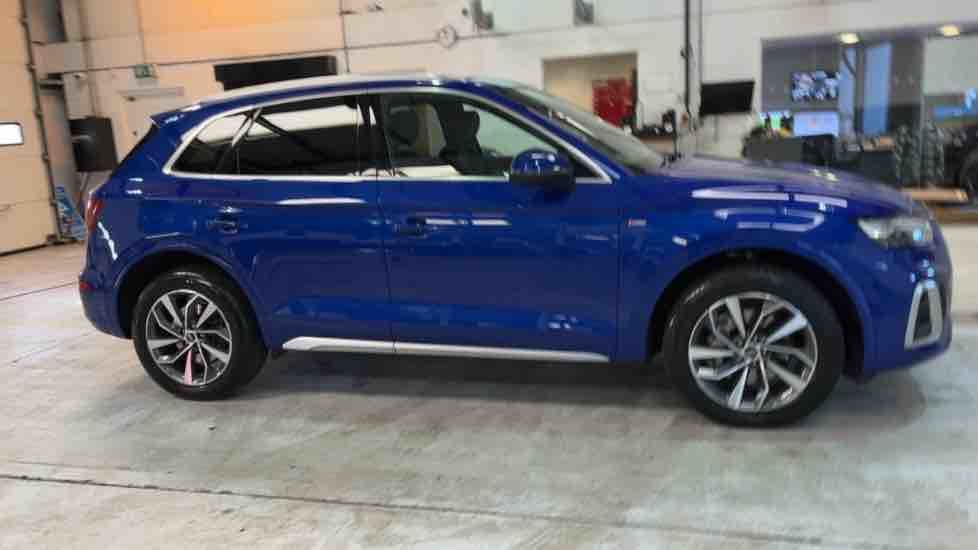 More views of Audi Q5