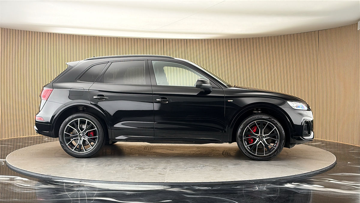 More views of Audi Q5