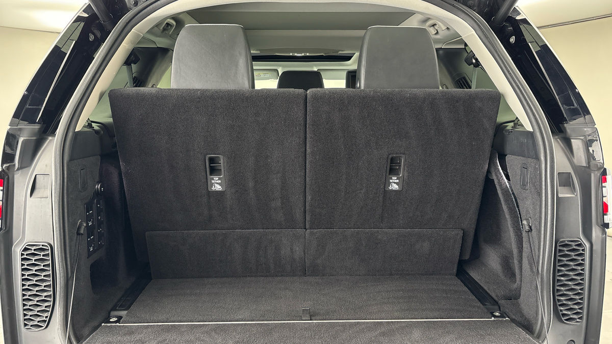 Land Rover Discovery Image 11