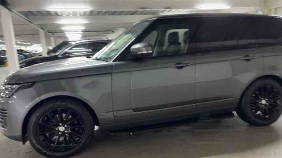 More views of Land Rover Range Rover
