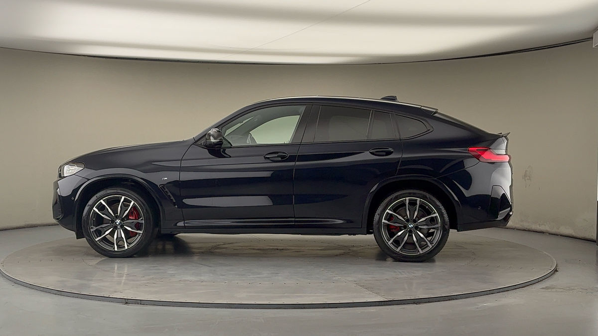 More views of BMW X4