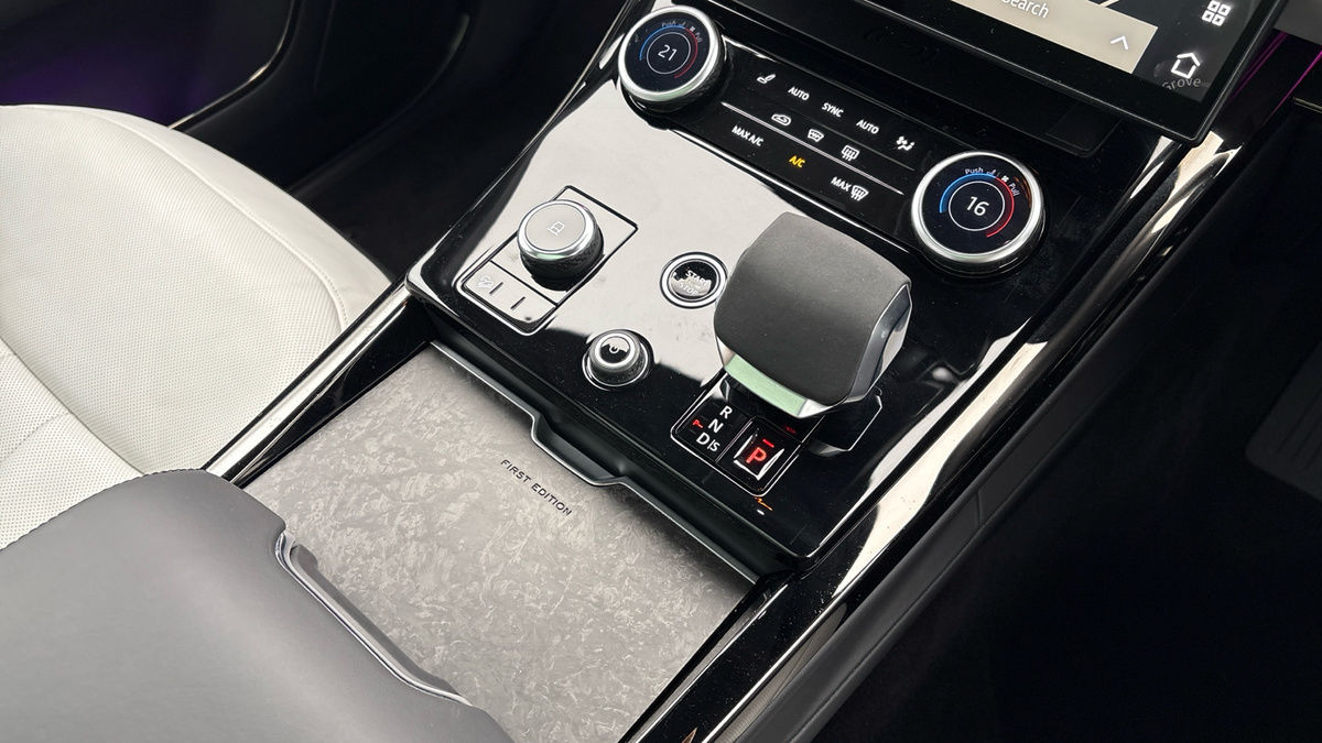 Land Rover Range Rover Sport Image 18