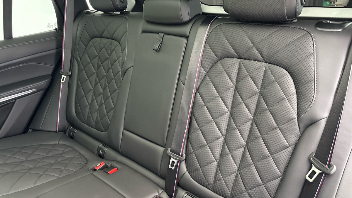 BMW X5 Image 8