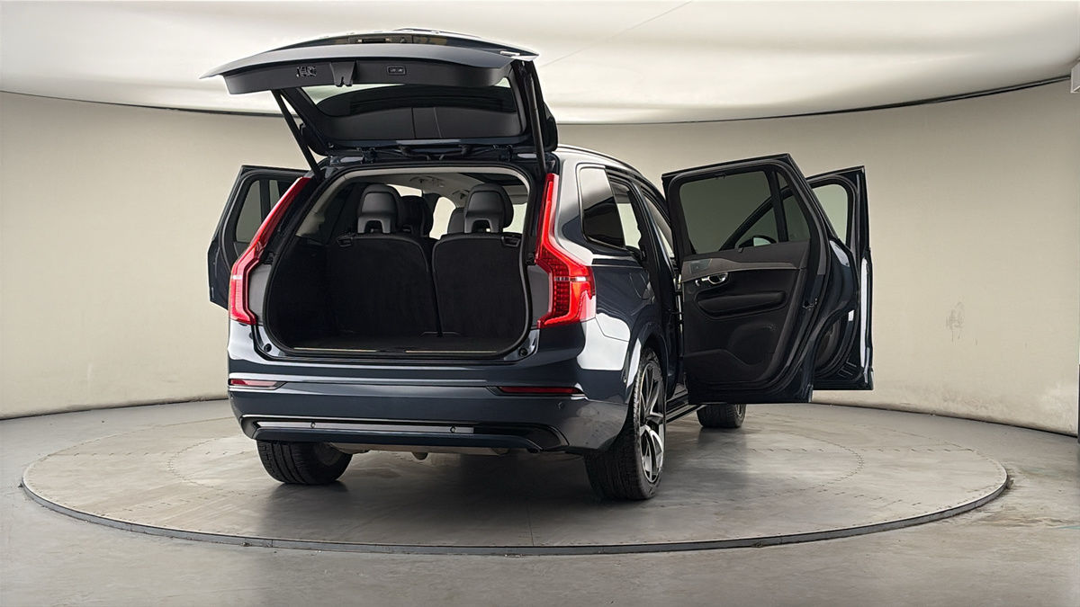 More views of Volvo XC90