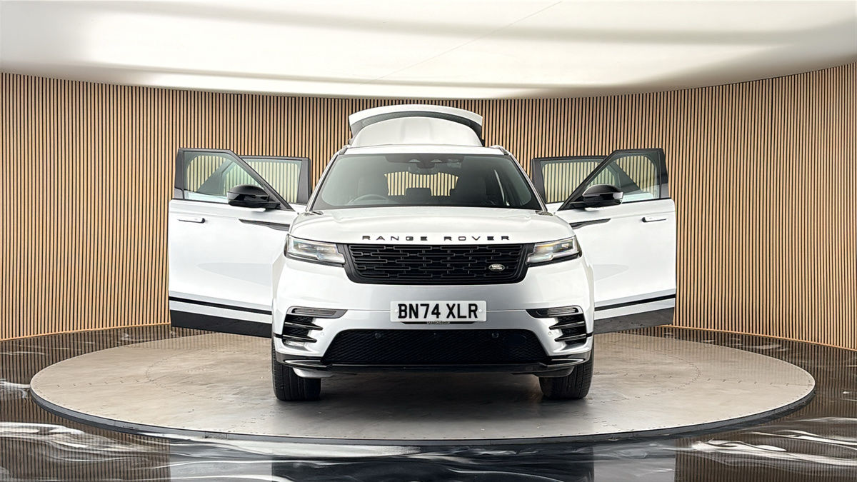 More views of Land Rover Range Rover Velar