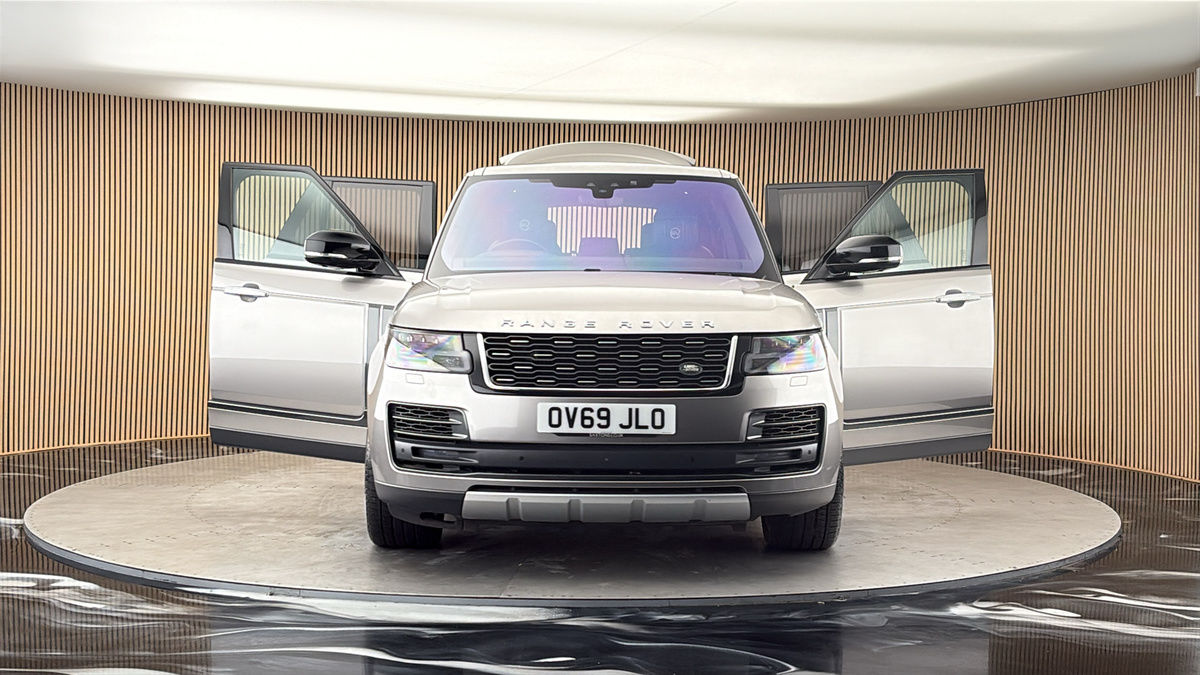 More views of Land Rover Range Rover
