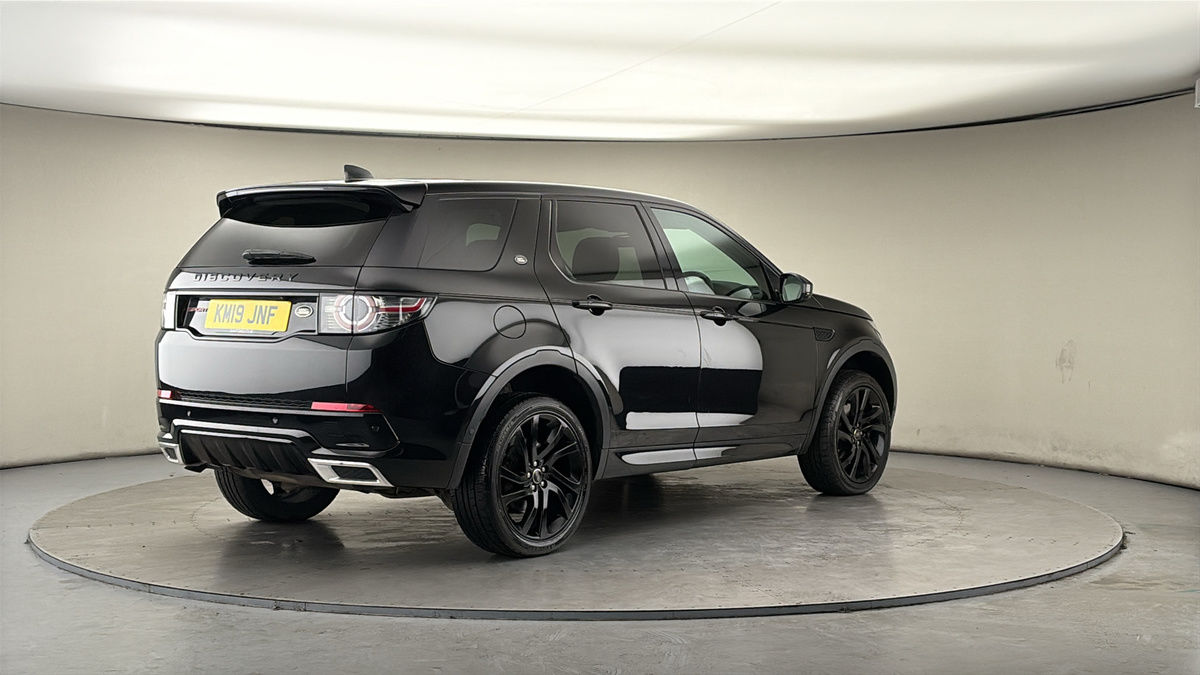Land Rover Discovery Sport Image 21