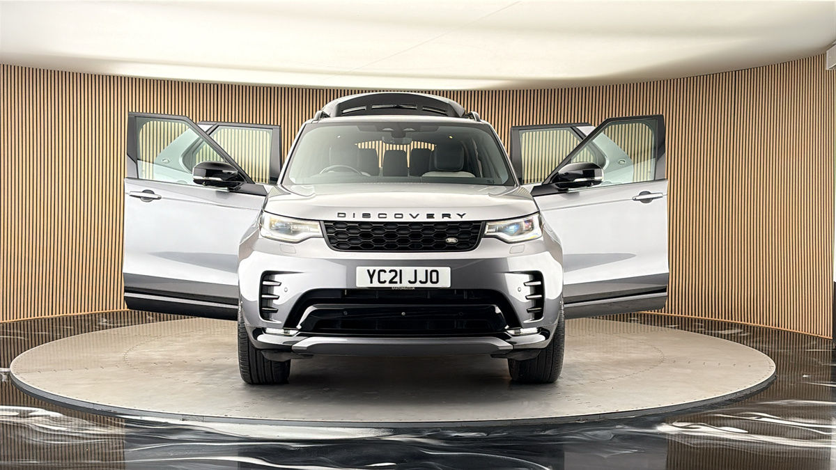 More views of Land Rover Discovery
