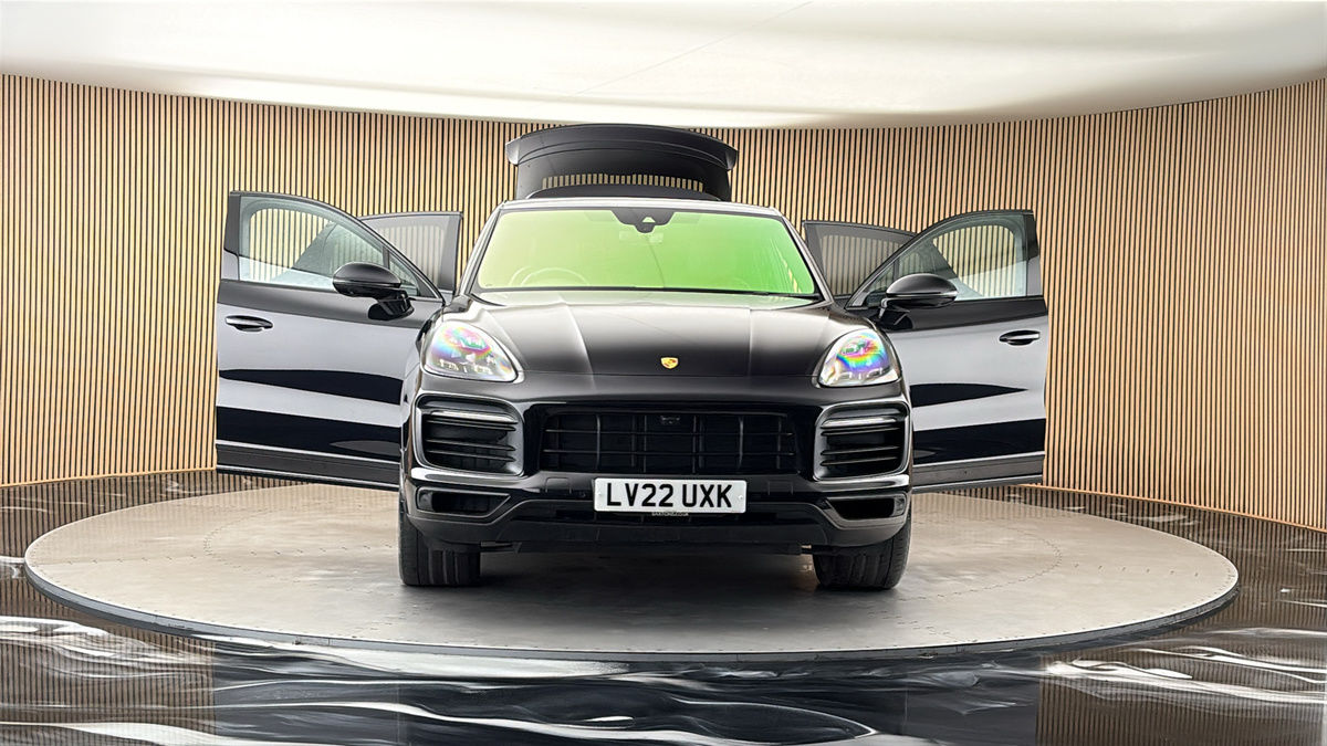 More views of Porsche Cayenne