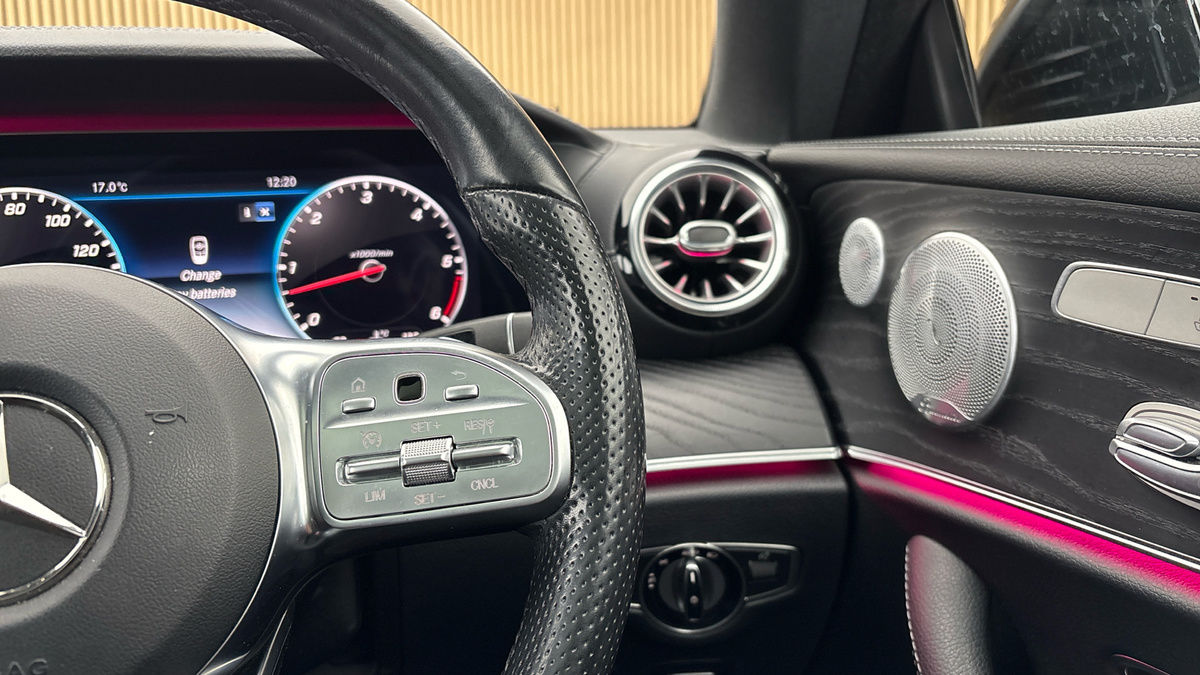 Mercedes-Benz E Class Image 14