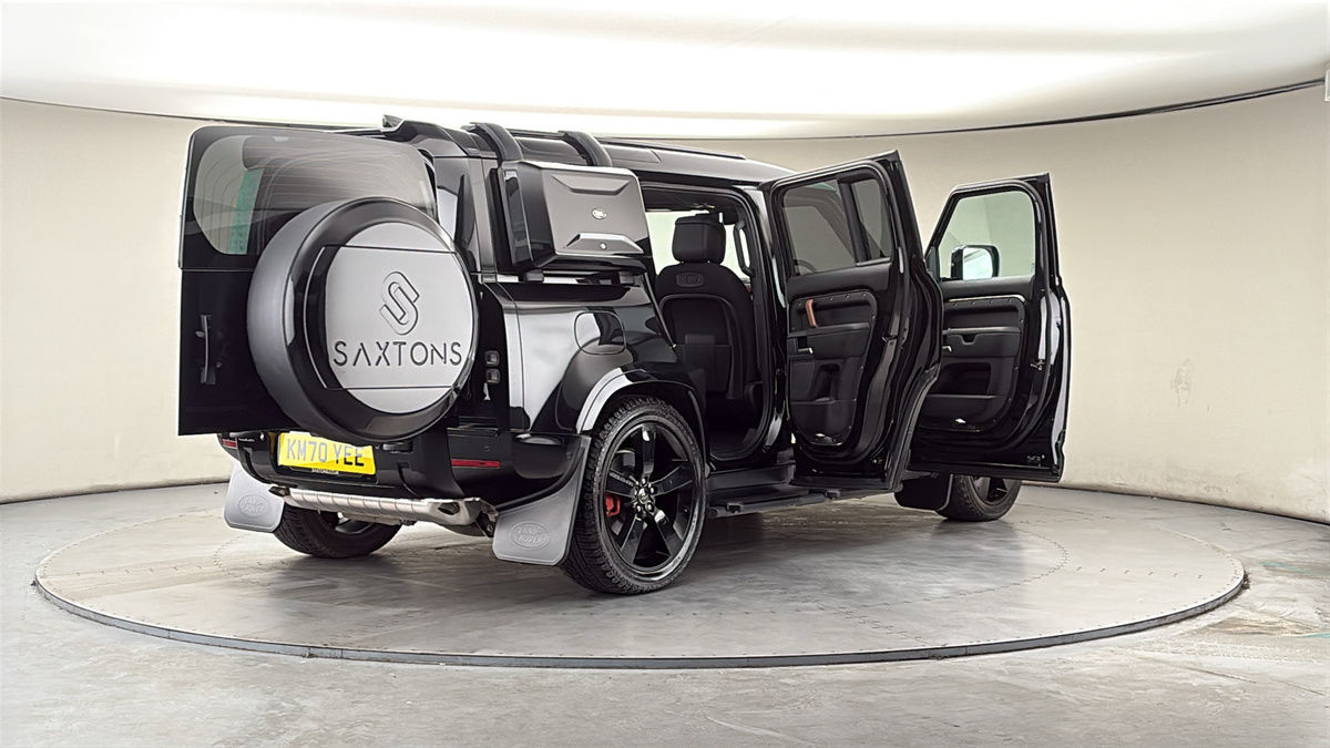 More views of Land Rover Defender 110