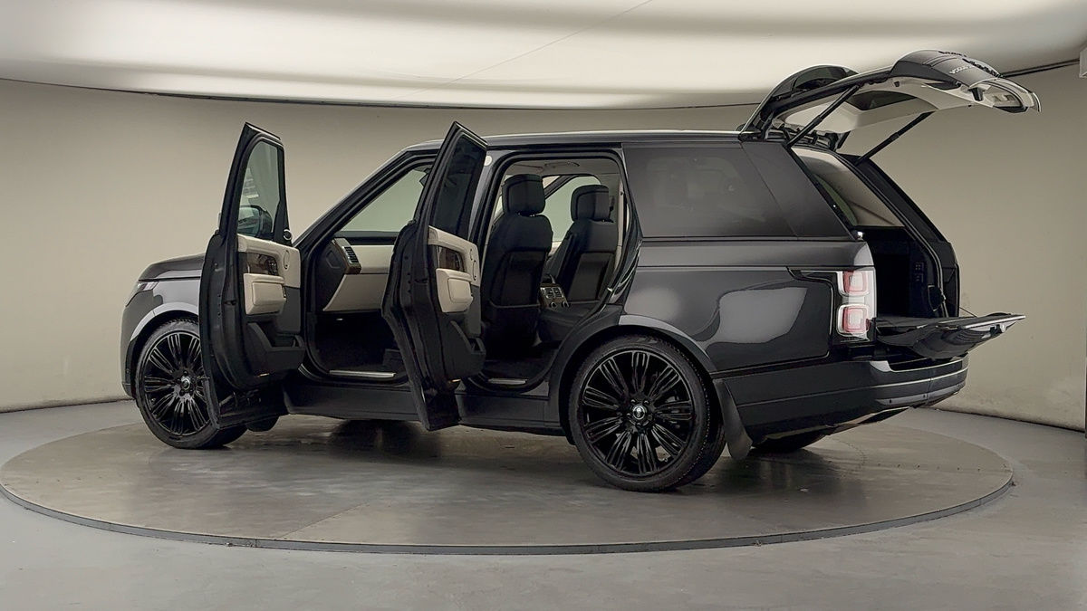 More views of Land Rover Range Rover