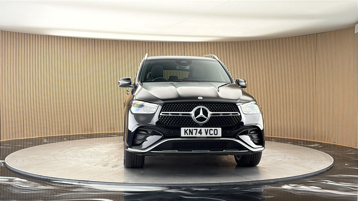 More views of Mercedes-Benz GLE