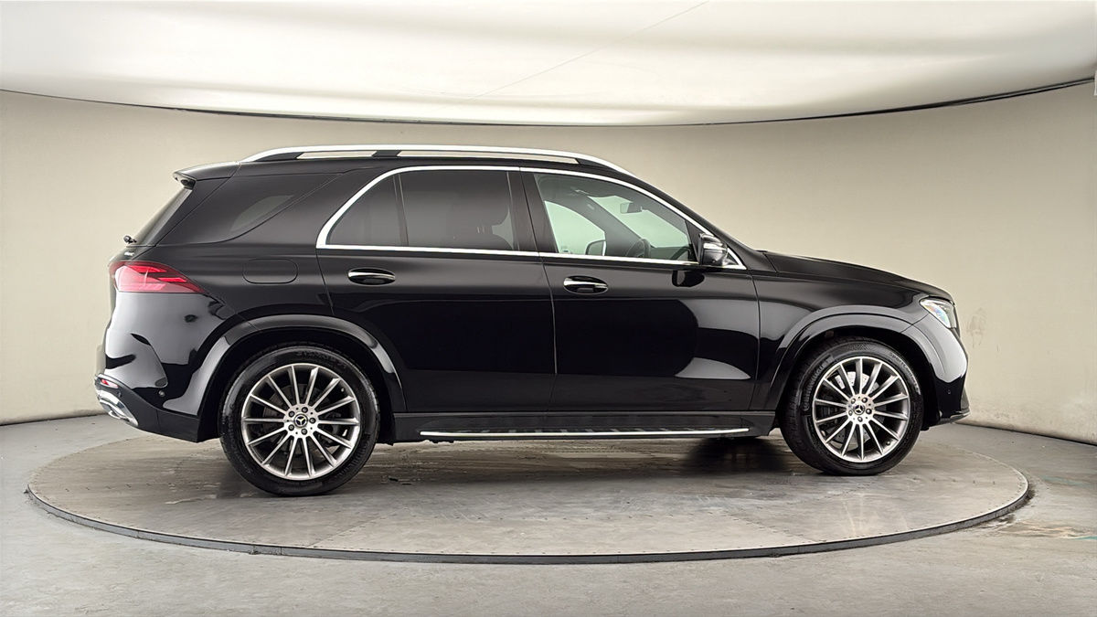 More views of Mercedes-Benz GLE