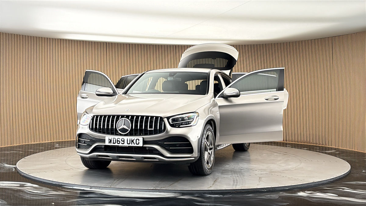 More views of Mercedes-Benz GLC