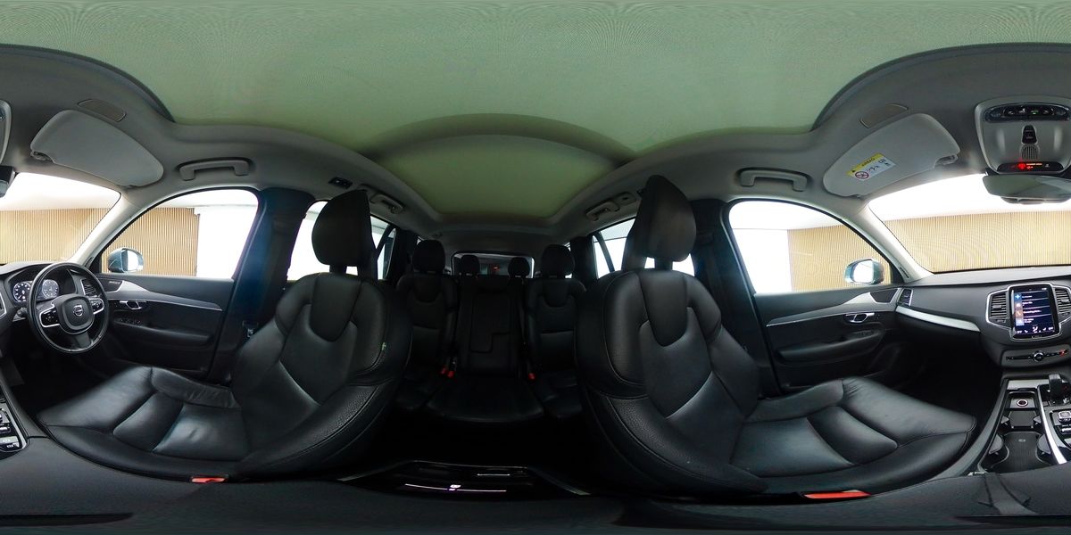 More views of Volvo XC90
