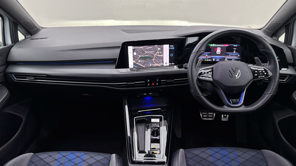 Volkswagen Golf Image 12