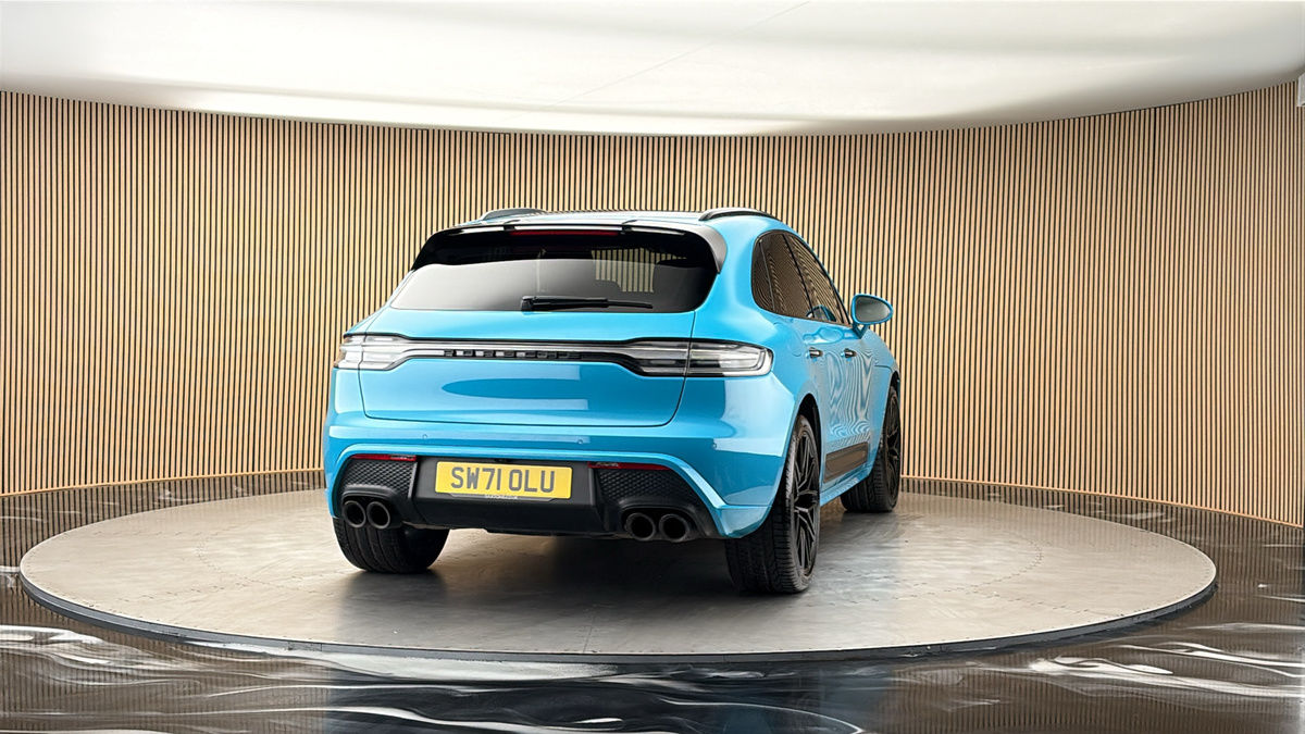 More views of Porsche Macan