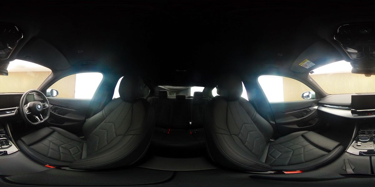 More views of BMW i5