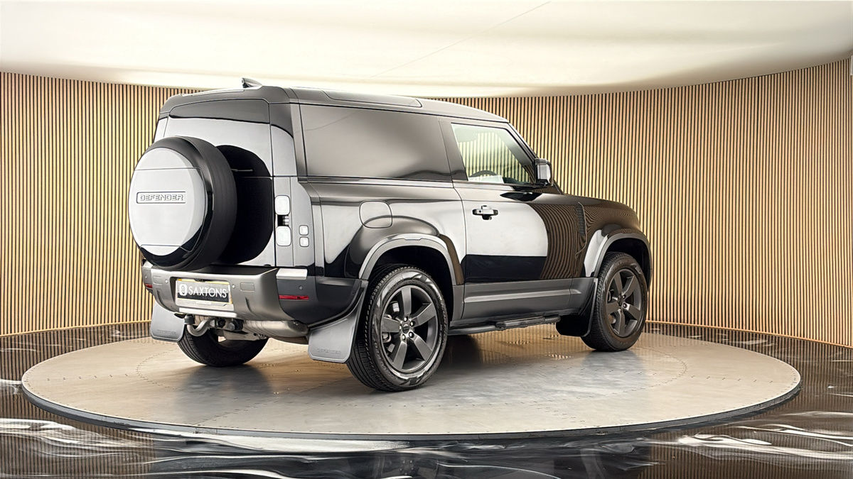 Land Rover Defender 90 Image 21