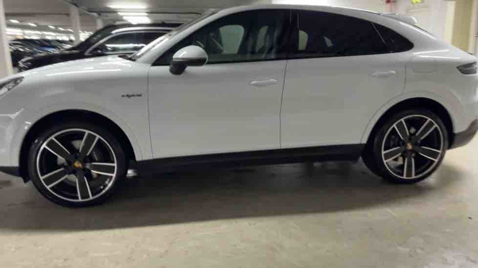 More views of Porsche Cayenne