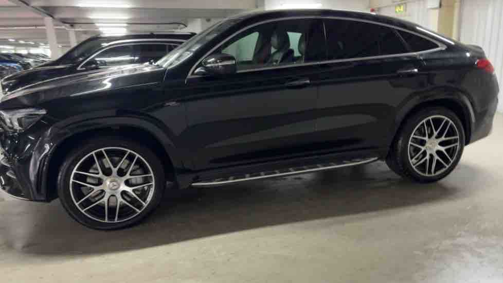 More views of Mercedes-Benz GLE