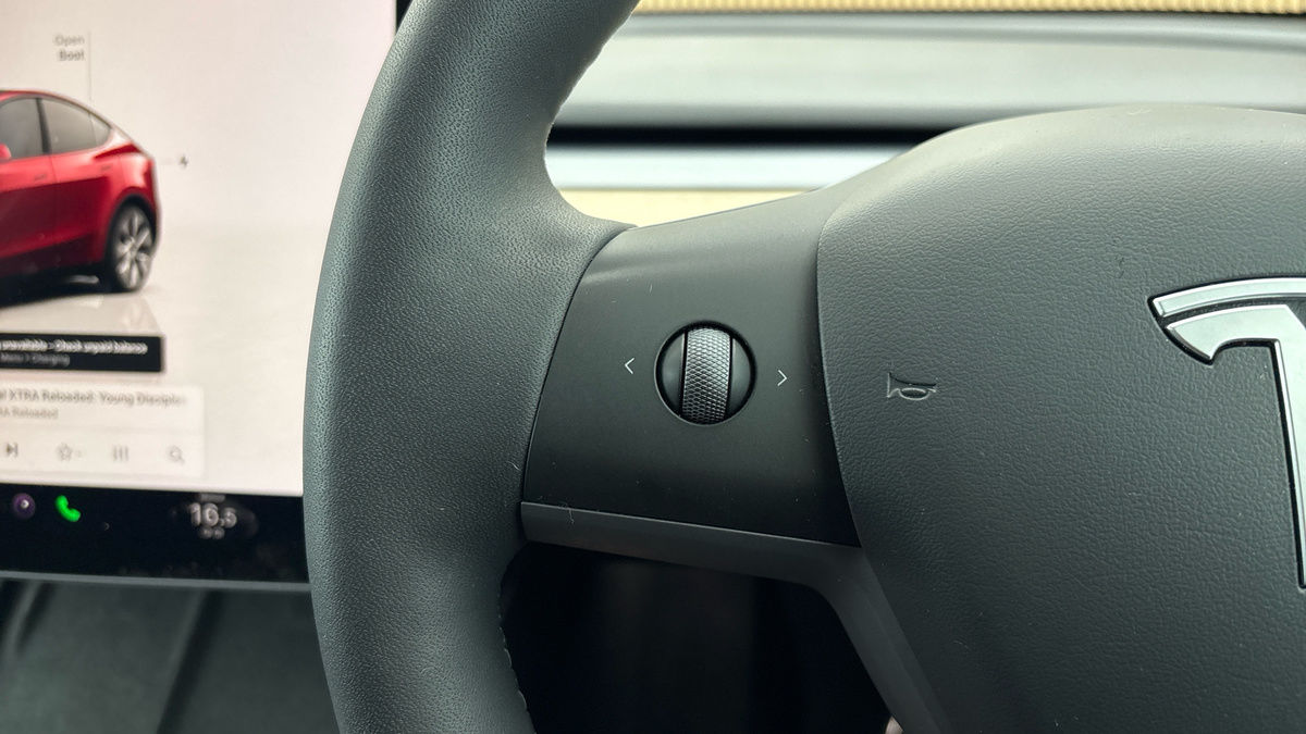 Tesla Model Y Image 13